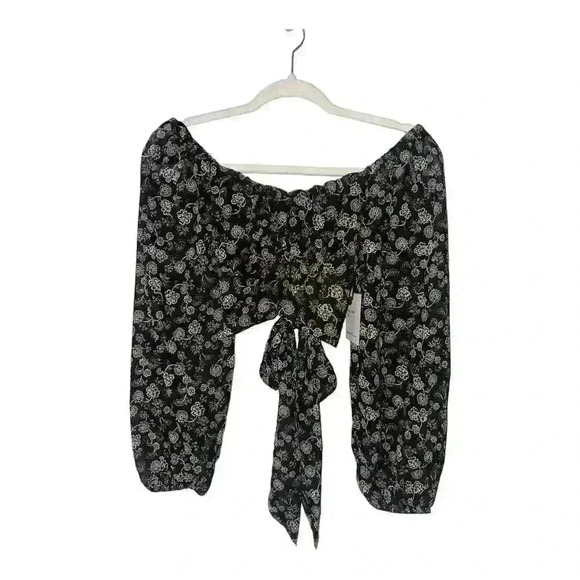 Japna Black Paisley Cropped Long Sleeve Blouse, Small - Picture 1 of 5